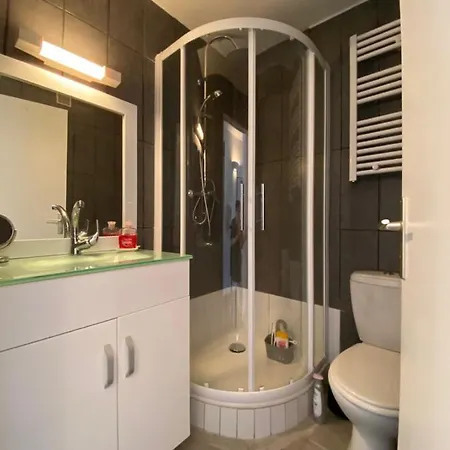 Nice 23M With Balcony - Residence With Pool *