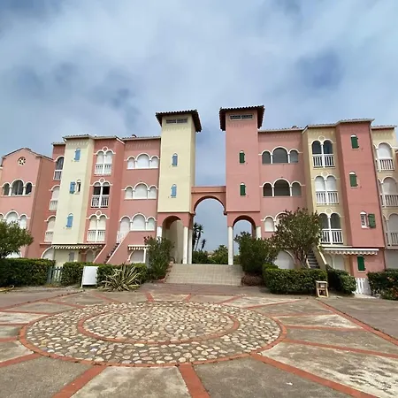 Nice 23M With Balcony - Residence With Pool Appartamento